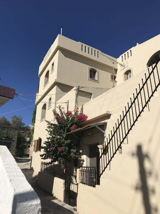 Pension Nikos Pitsidia Exterior photo